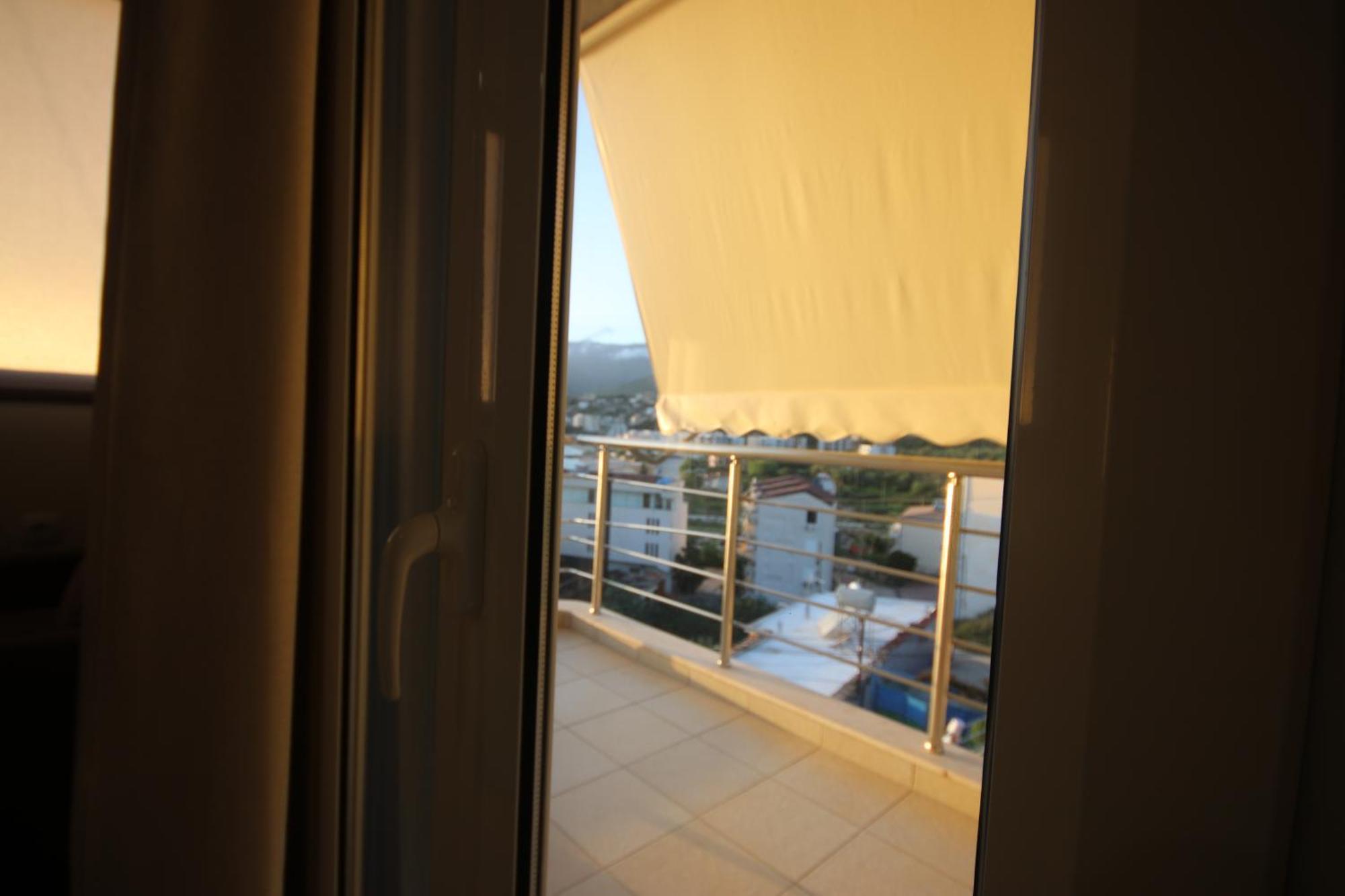 Rooms With View Himarë Exteriér fotografie