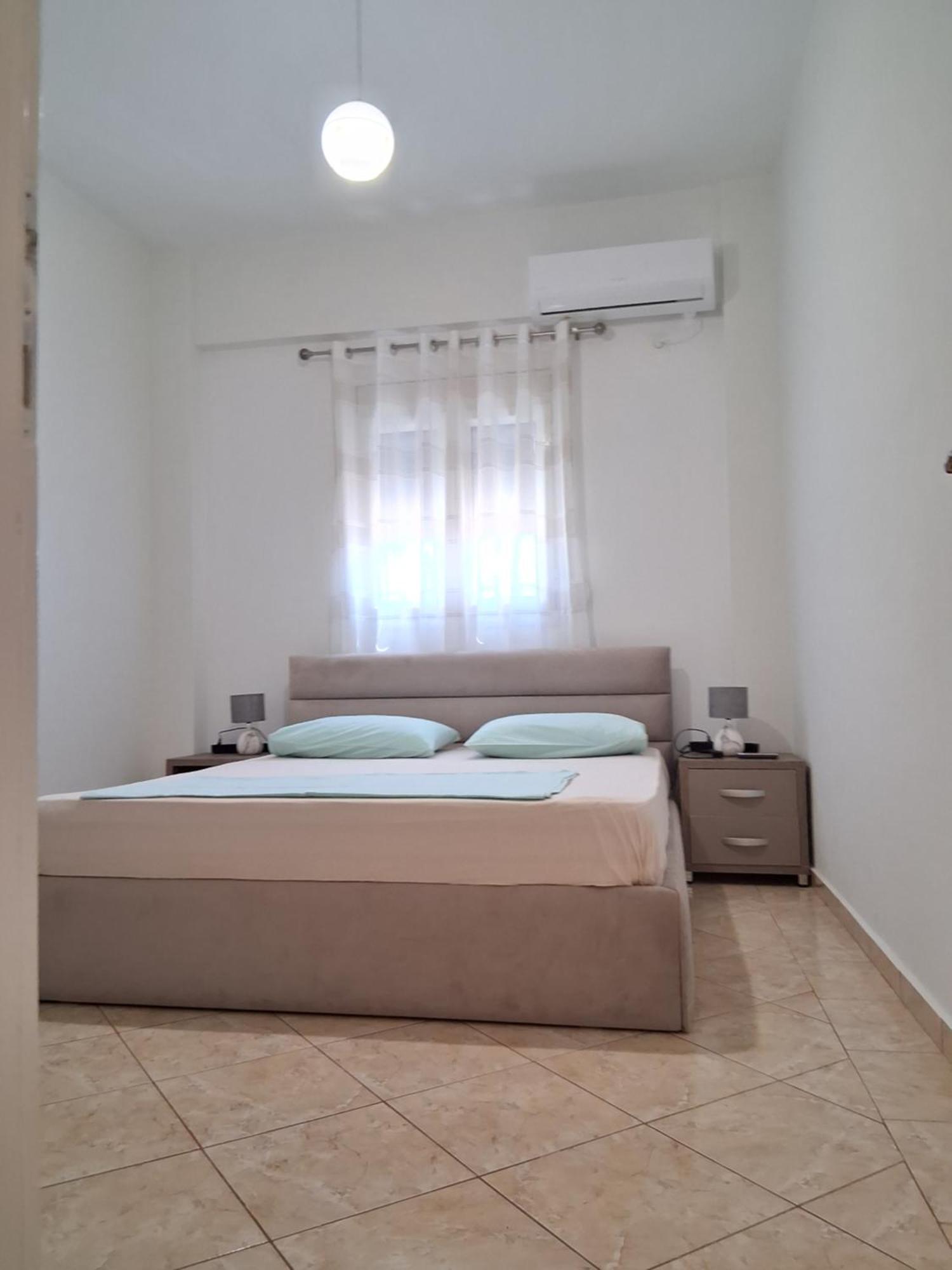 Rooms With View Himarë Pokoj fotografie